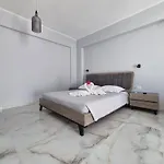Отель Eleni